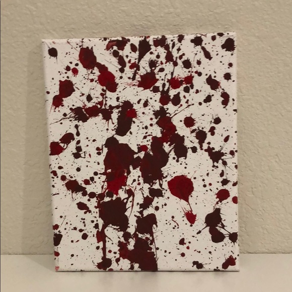 The canvas has big and small splashes on them - Picture 2 of 2